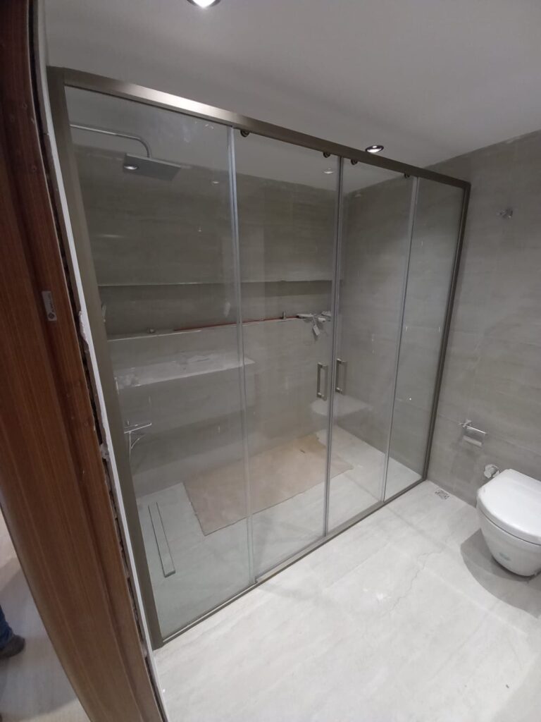 Giresun Merkez Siyah Profil Kare Duşakabin Montajı